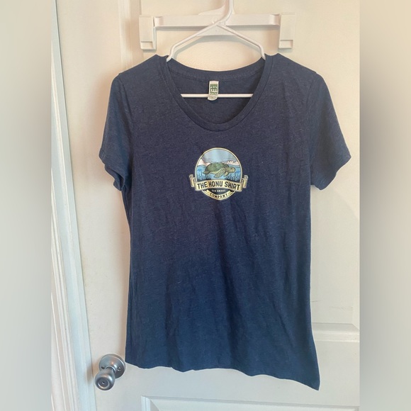 The Honu Shirt Company Tee - Picture 1 of 4